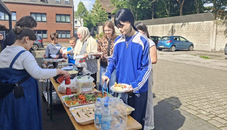 Opferfest-Begegnung der Balkan-Gemeinschaft in Duisburg – Eindruck vom Festtreffen